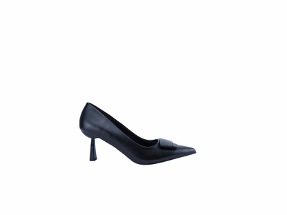 Décolleté Vittoria – Eleganza classica con carattere