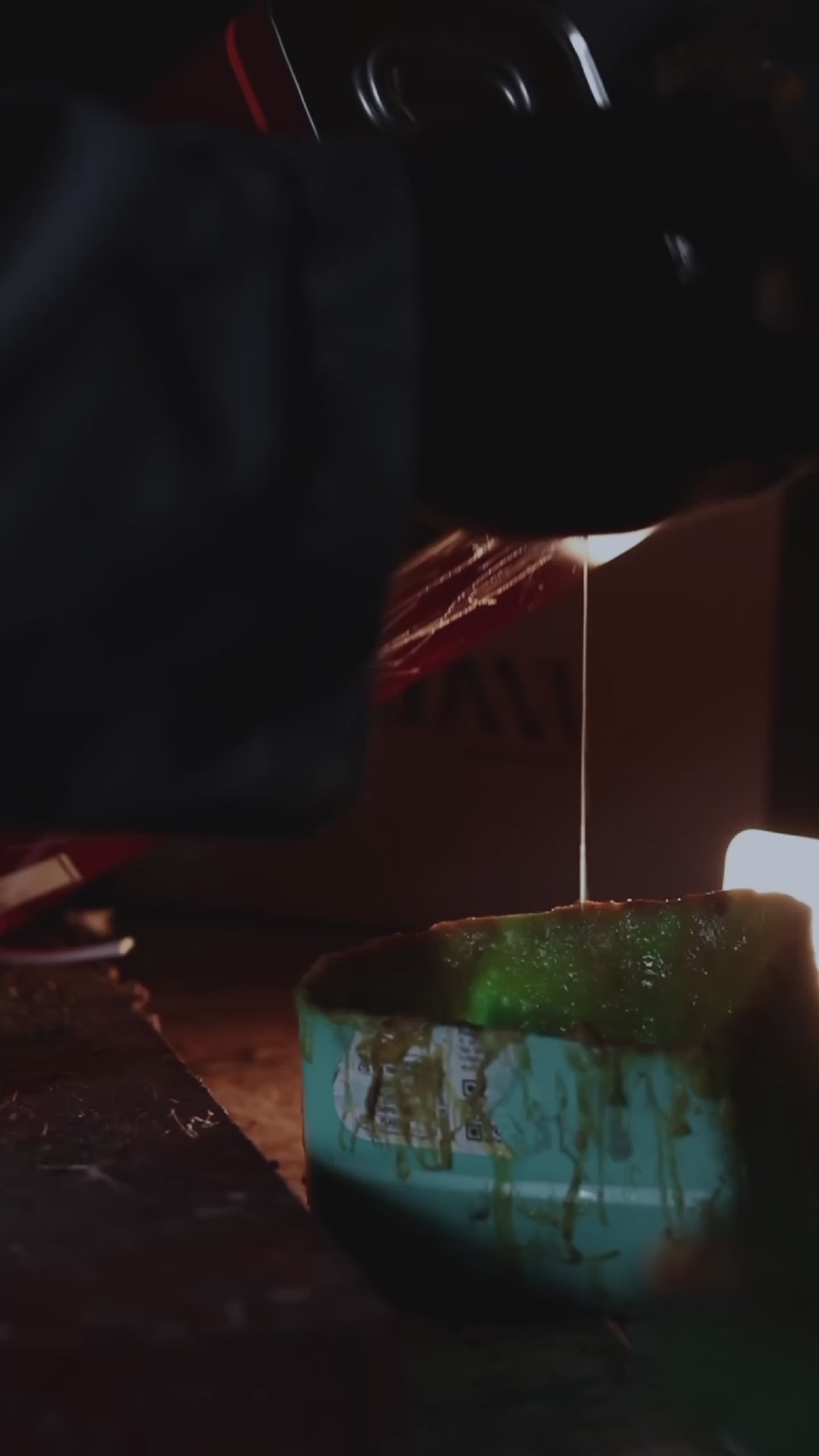 Carica il video: 